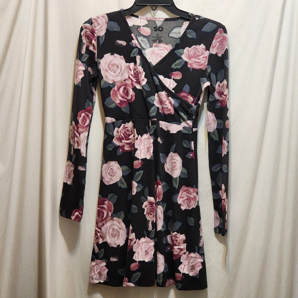 SO Wrap Bodice Skater Dress Pink Roses‎ Floral Long Sleeve XS New